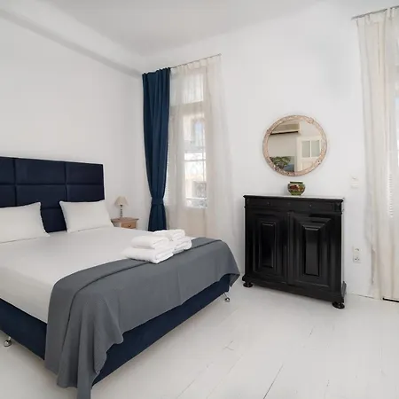 Apartment Apollonas Luxurious