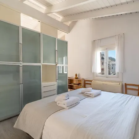 Apollonas Luxurious * Athens