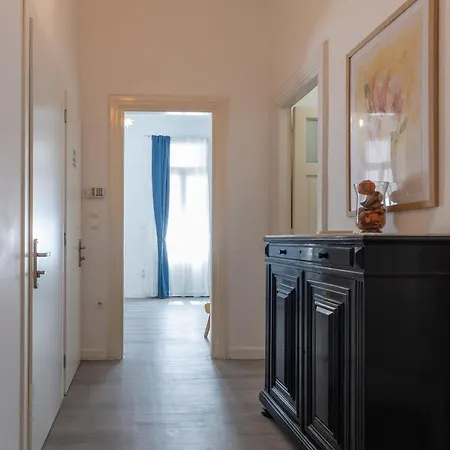 Apartment Apollonas Luxurious