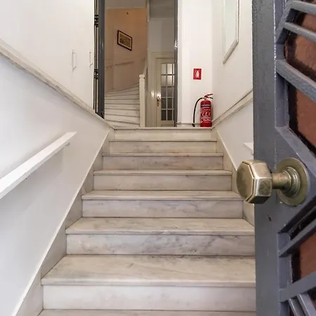 Apollonas Luxurious Apartment